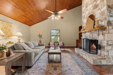 8463 Barron San Antonio TX 78240