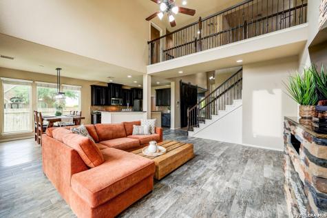 2965 Saddlehorn Seguin TX 78155