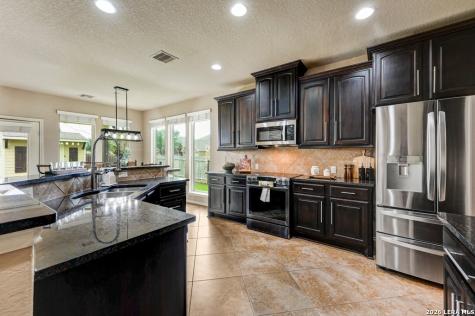 2965 Saddlehorn Seguin TX 78155