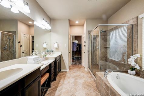 2965 Saddlehorn Seguin TX 78155