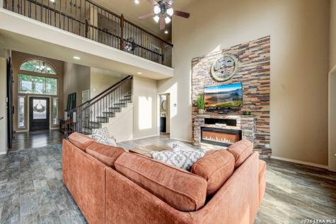 2965 Saddlehorn Seguin TX 78155