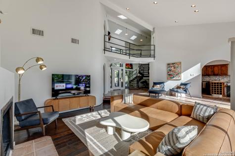 1078/1081 Hillside View New Braunfels TX 78132