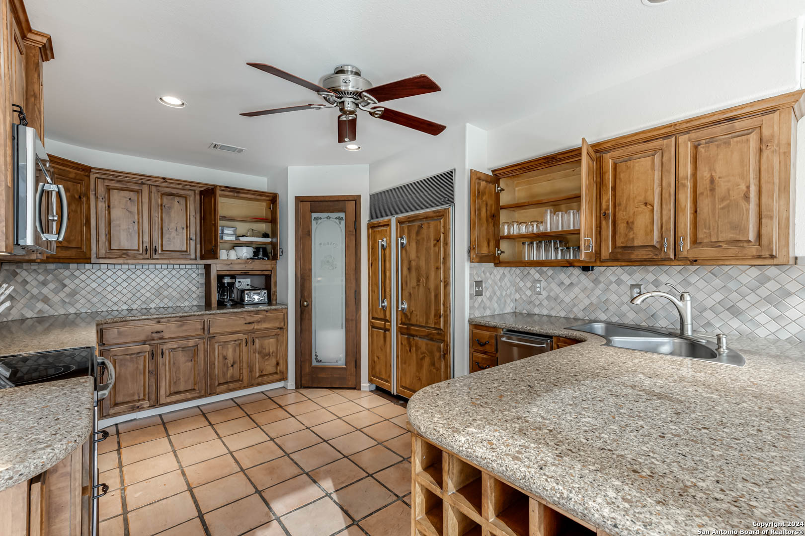 1078/1081 Hillside View New Braunfels TX 78132