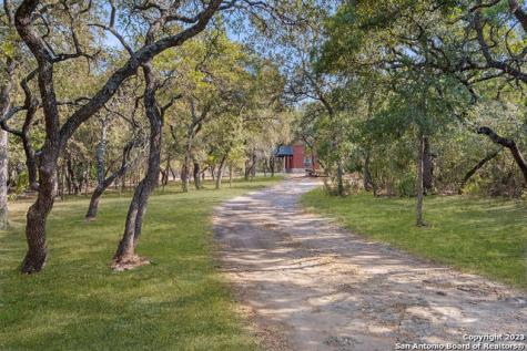 437 County Road 385 San Antonio TX 78253