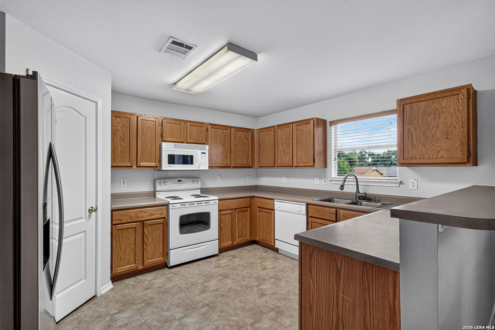 9306 Bartlett Falls San Antonio TX 78250