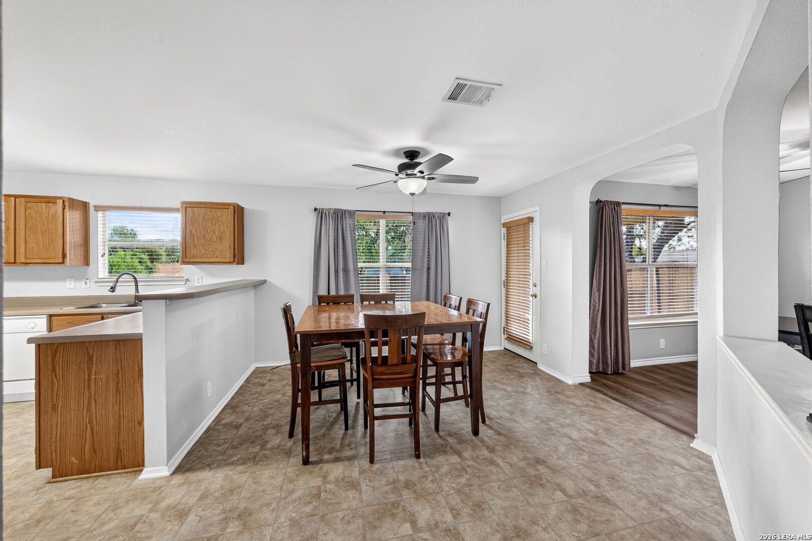9306 Bartlett Falls San Antonio TX 78250