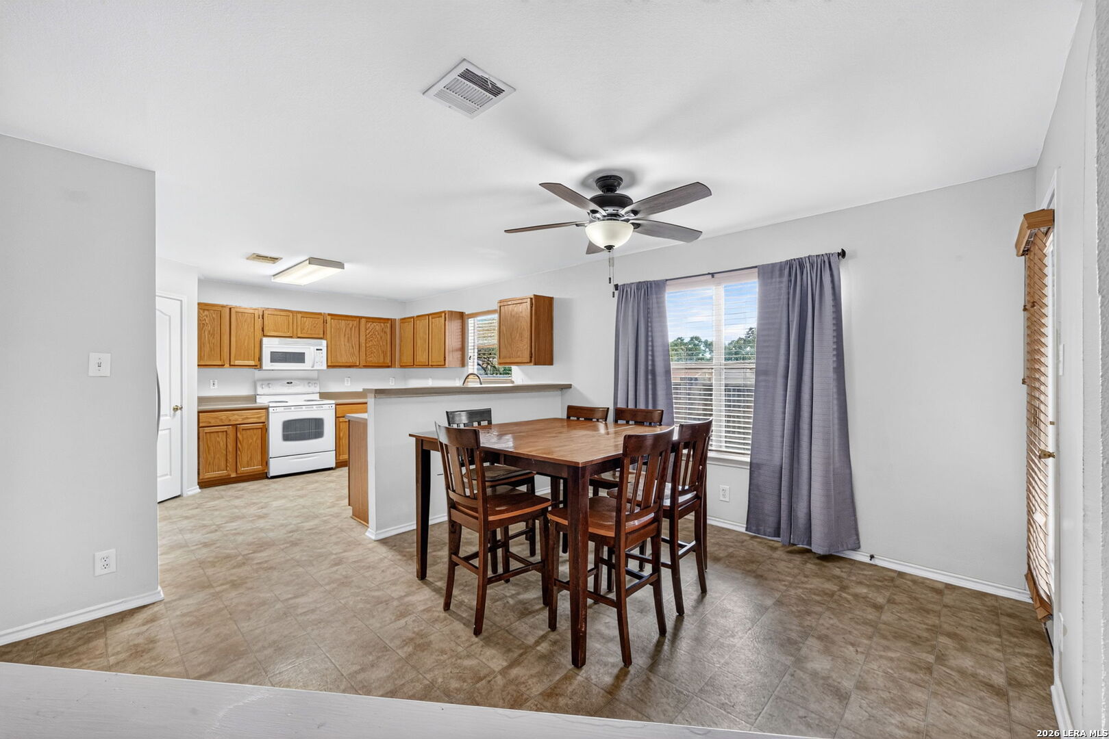 9306 Bartlett Falls San Antonio TX 78250
