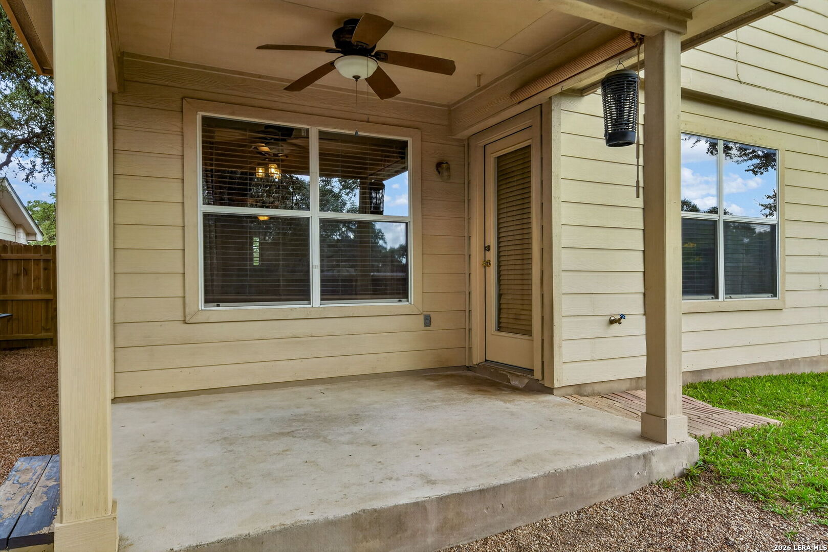 9306 Bartlett Falls San Antonio TX 78250