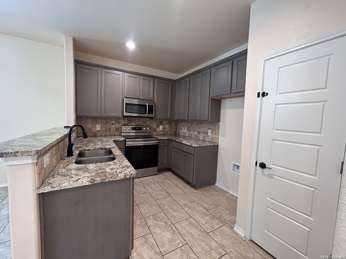 5981 Midcrown Drive San Antonio TX 78218
