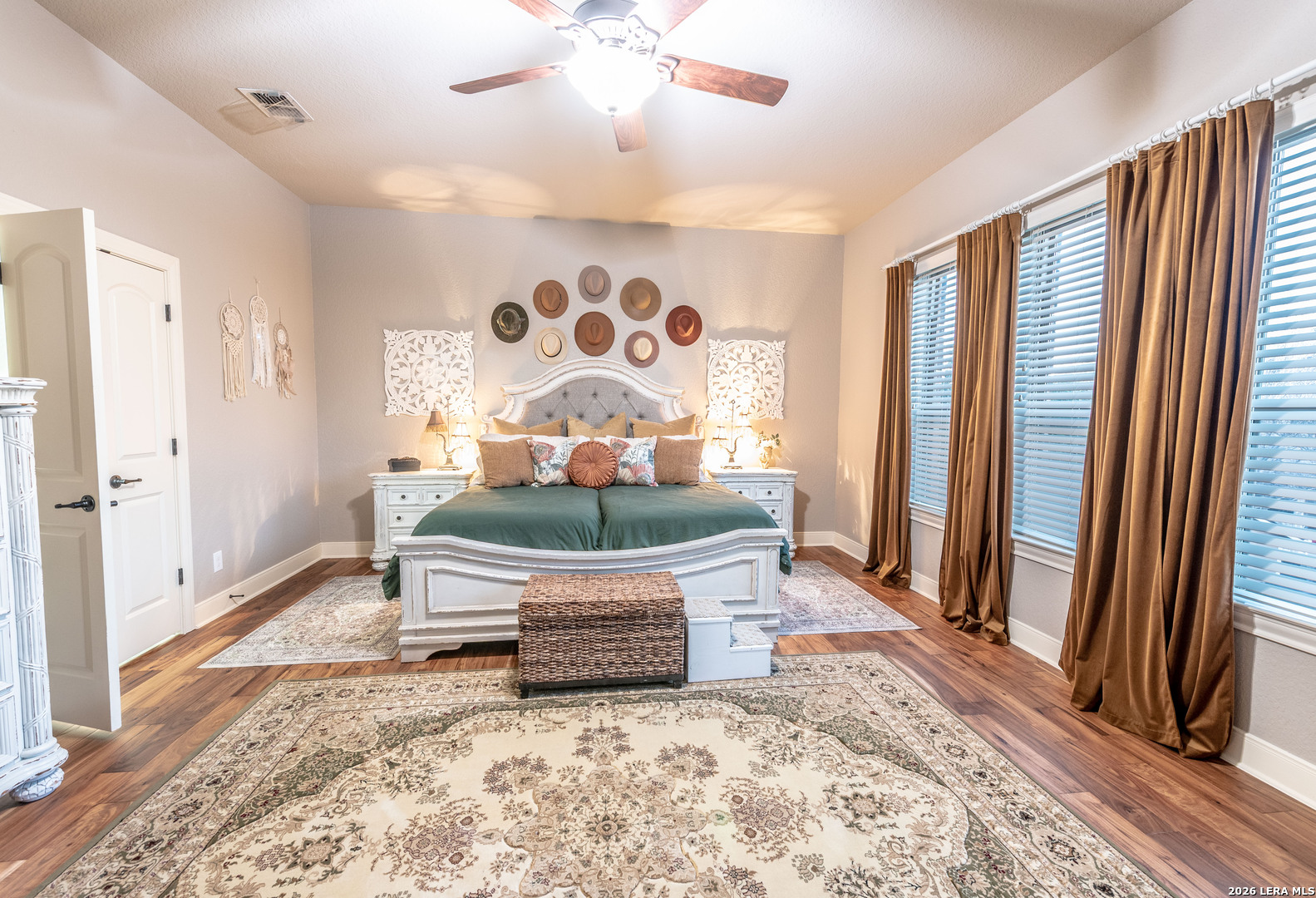 1906 Capella Creek San Antonio TX 78260