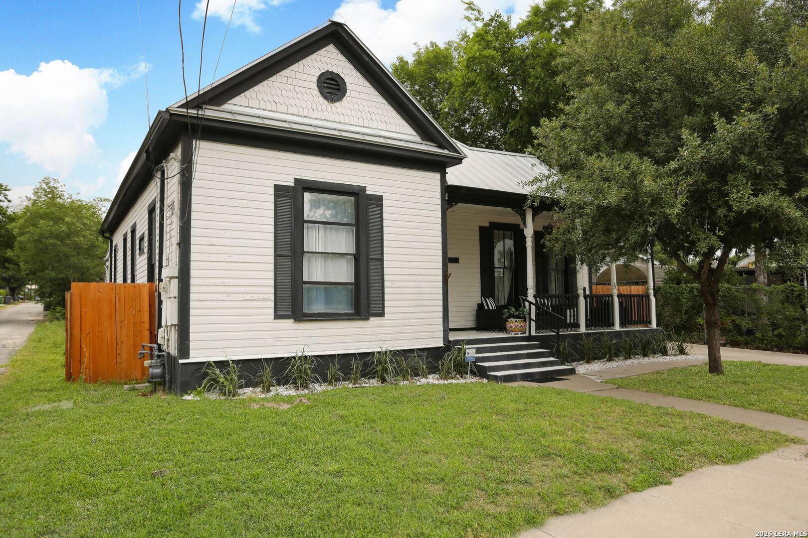 1712 N Pine Street San Antonio TX 78208