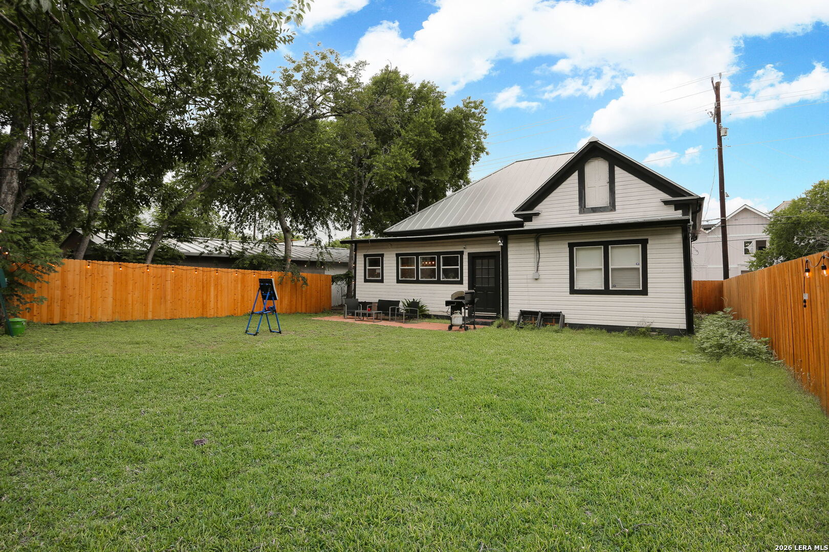 1712 N Pine Street San Antonio TX 78208
