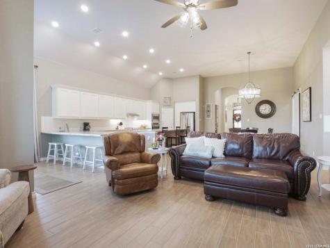 107 Coleto Creek Boerne TX 78006