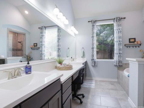 107 Coleto Creek Boerne TX 78006
