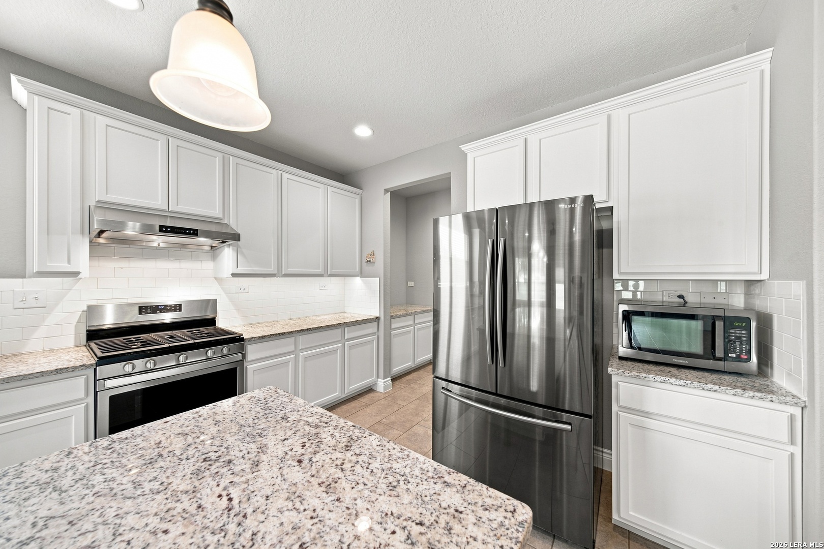 3704 Daisy Spring San Antonio TX 78253