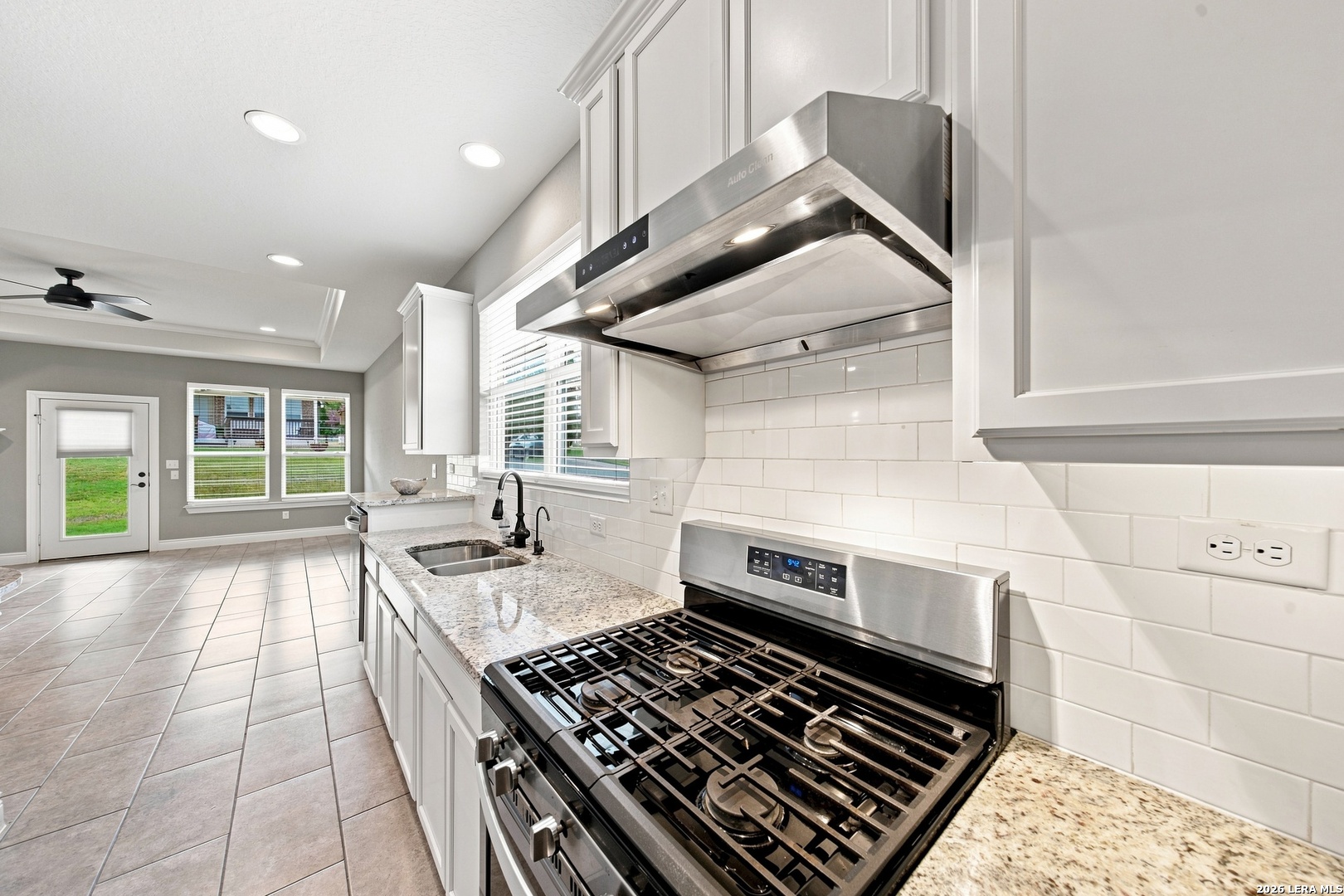 3704 Daisy Spring San Antonio TX 78253