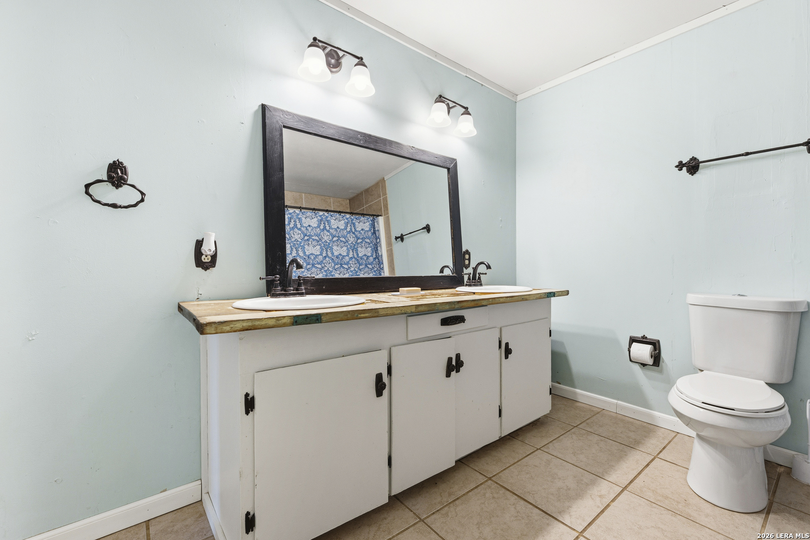 1628 County Road 357 Utopia TX 78884