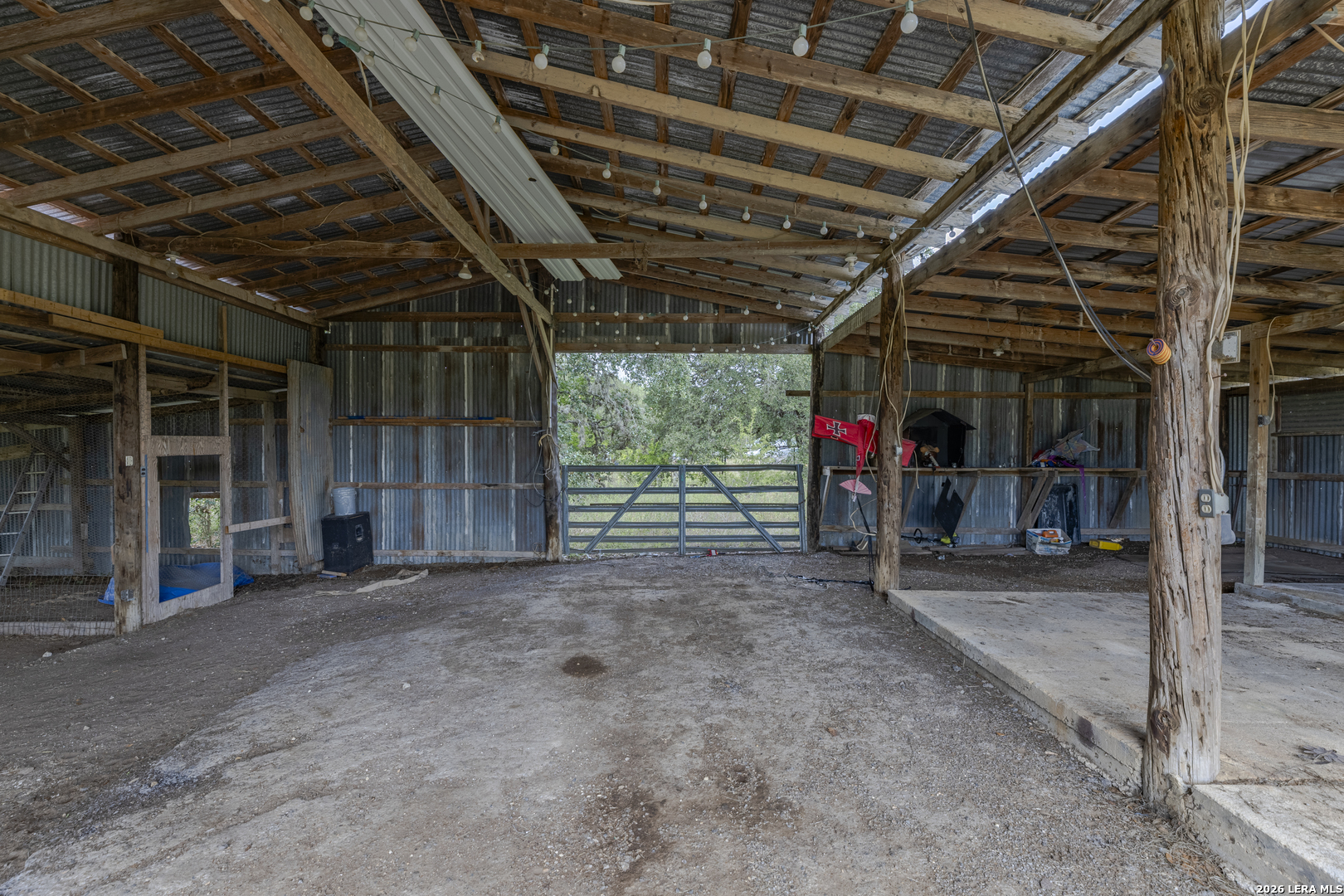1628 County Road 357 Utopia TX 78884