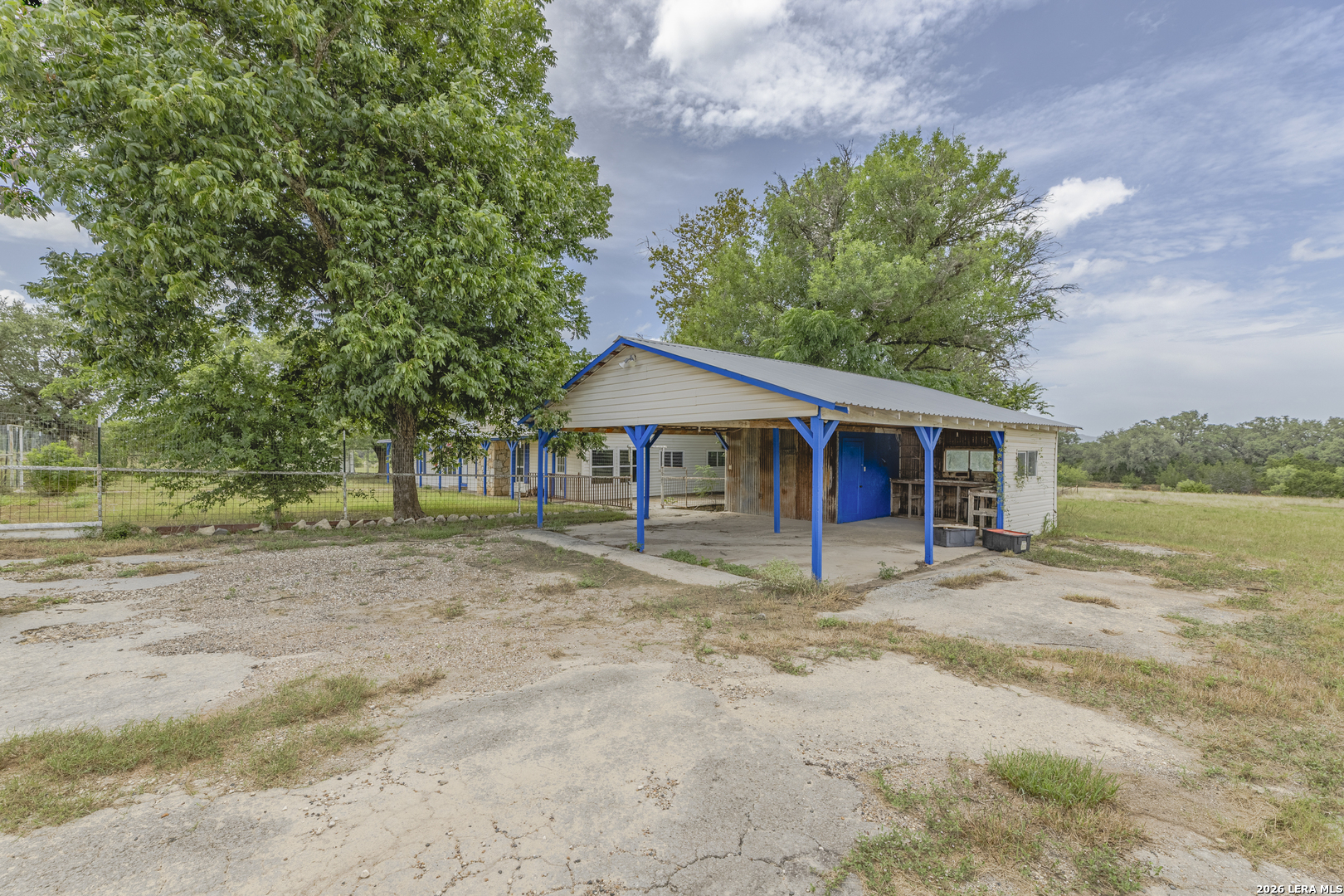 1628 County Road 357 Utopia TX 78884