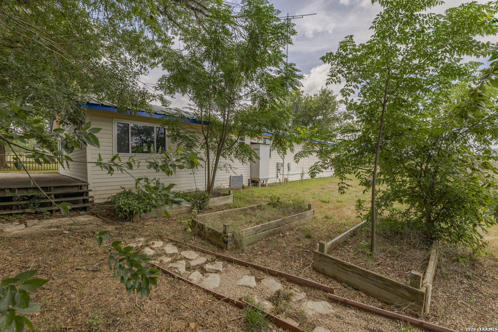 1628 County Road 357 Utopia TX 78884