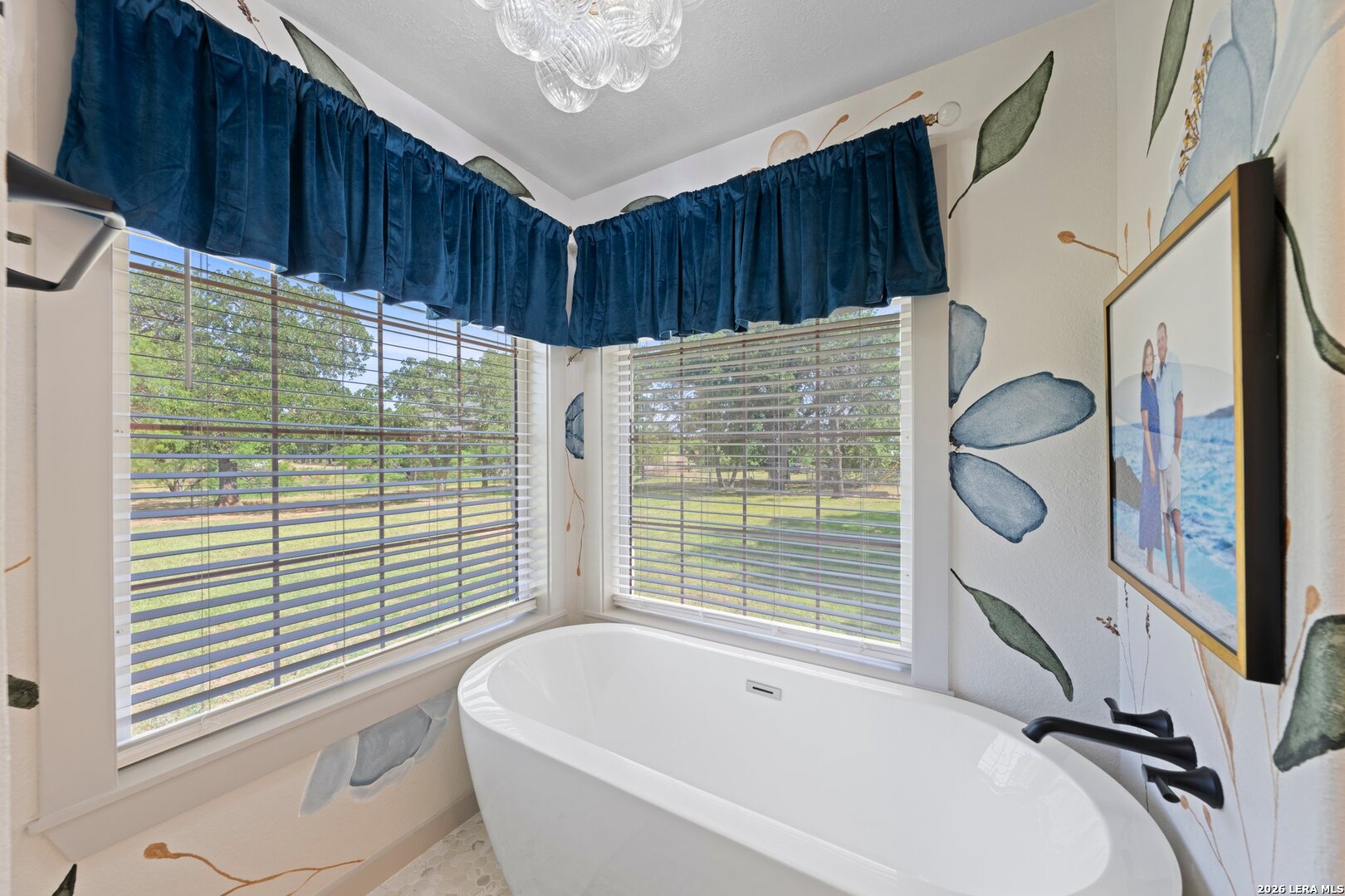 411 Emerald Loop Fredericksburg TX 78624