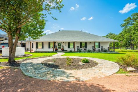 411 Emerald Loop Fredericksburg TX 78624