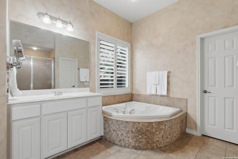 18339 Emerald Oaks San Antonio TX 78259