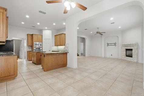 18339 Emerald Oaks San Antonio TX 78259