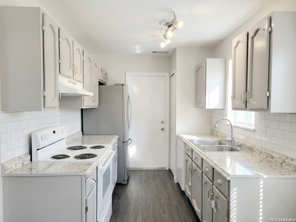 3811 Pipers Crest Street San Antonio TX 78251