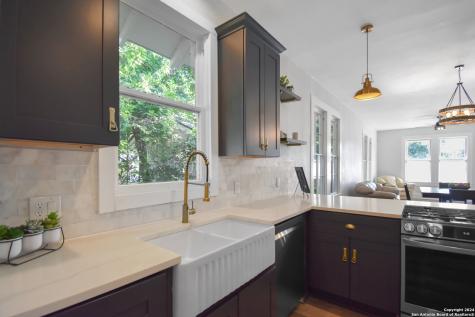 823 N Palmetto San Antonio TX 78202