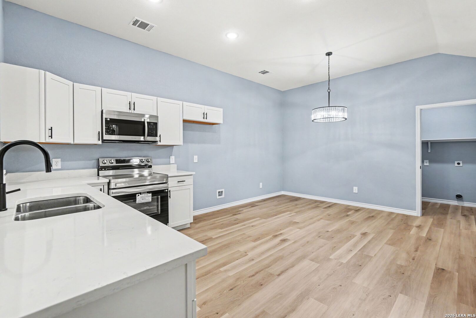 2131 Athel San Antonio TX 78237