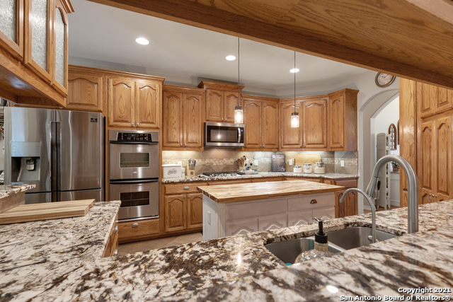 1057 Loma Verde Drive New Braunfels TX 78130