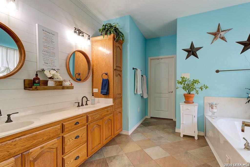 1057 Loma Verde Drive New Braunfels TX 78130