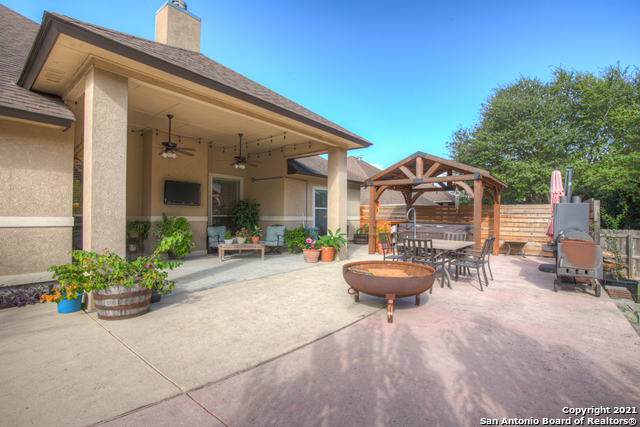 1057 Loma Verde Drive New Braunfels TX 78130