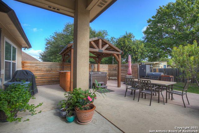 1057 Loma Verde Drive New Braunfels TX 78130