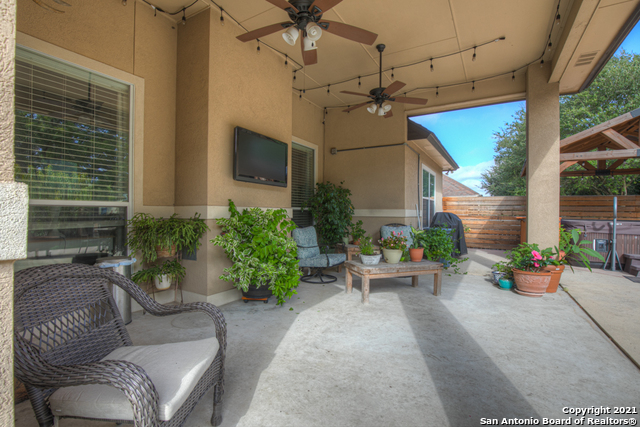 1057 Loma Verde Drive New Braunfels TX 78130