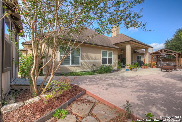 1057 Loma Verde Drive New Braunfels TX 78130