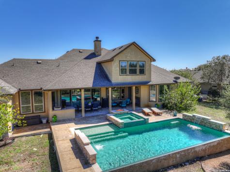 1418 Burgundy New Braunfels TX 78132