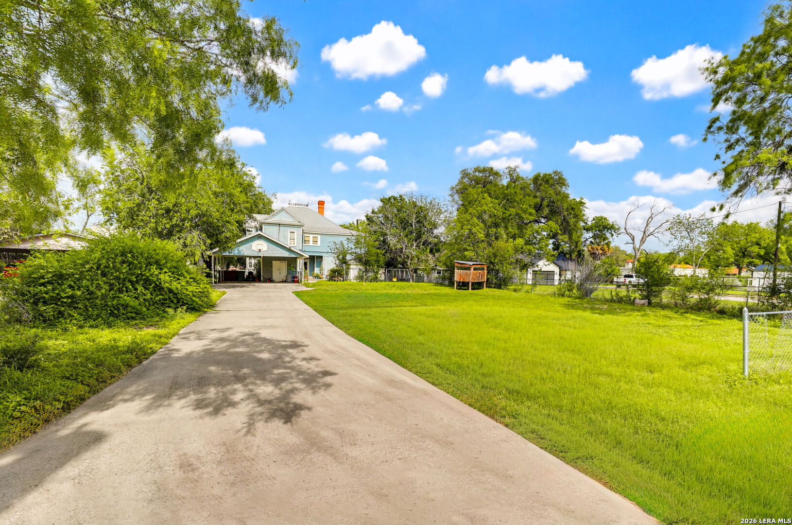 757 N Getty Street Uvalde TX 78801