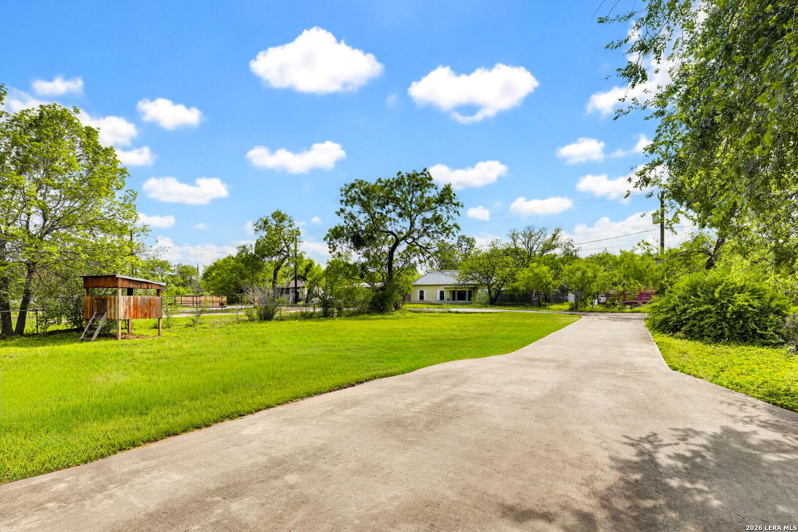 757 N Getty Street Uvalde TX 78801