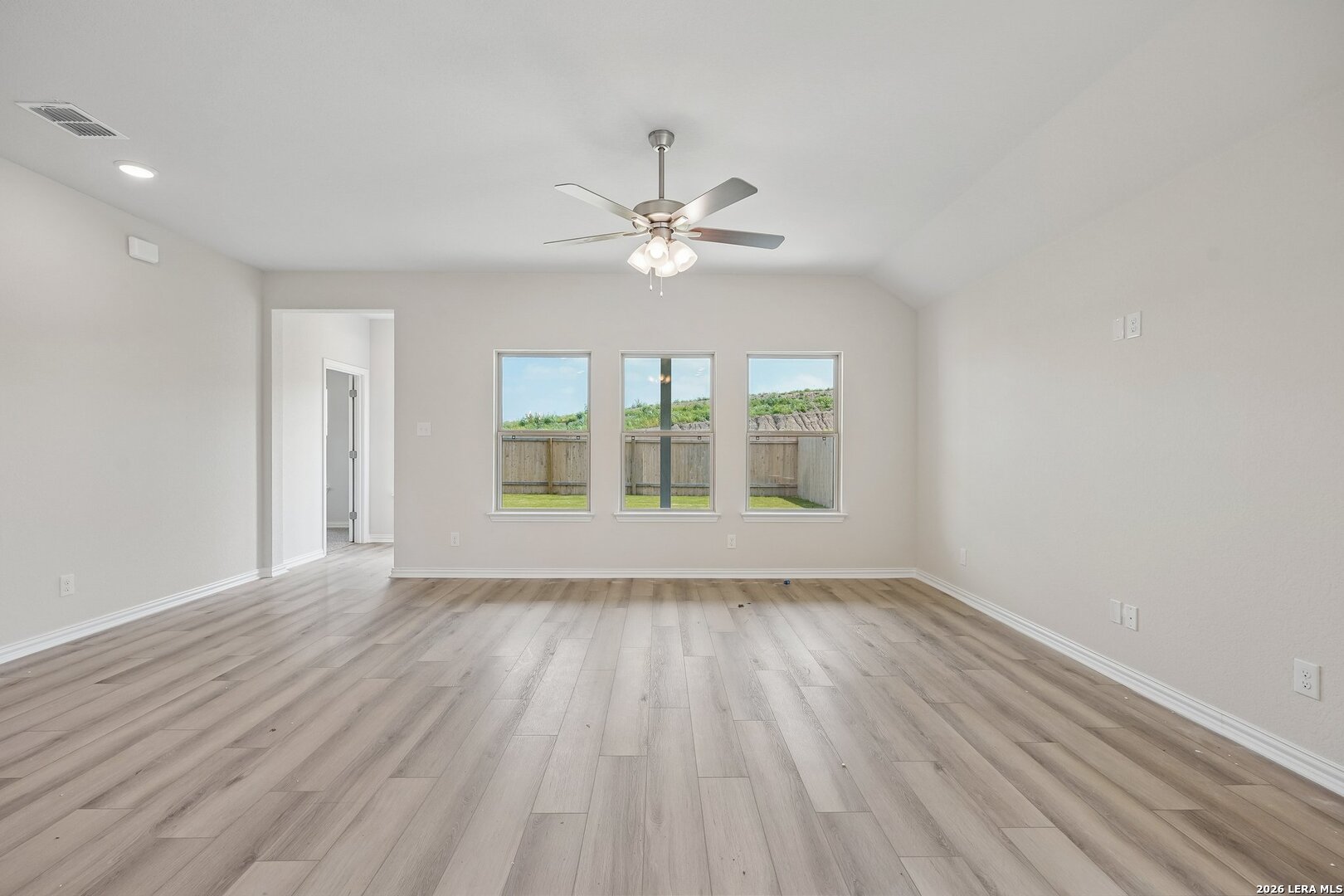 11227 Prairie Landing Converse TX 78109