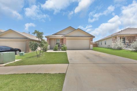 113 Bunkers Hill Road Floresville TX 78114