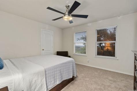 1040 County Road 2720 Mico TX 78056
