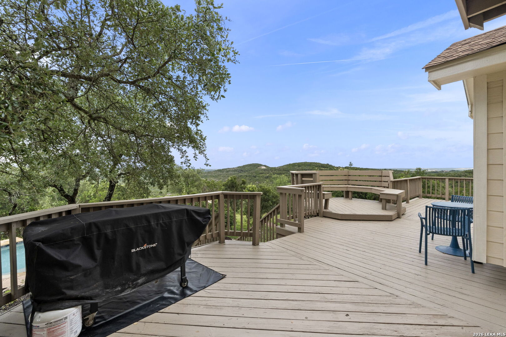1040 County Road 2720 Mico TX 78056