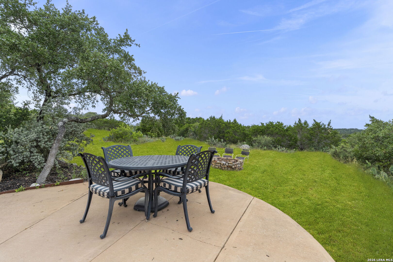 1040 County Road 2720 Mico TX 78056