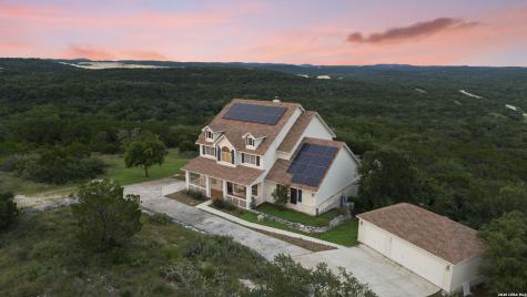 1040 County Road 2720 Mico TX 78056