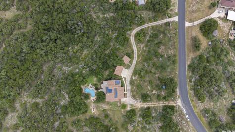 1040 County Road 2720 Mico TX 78056
