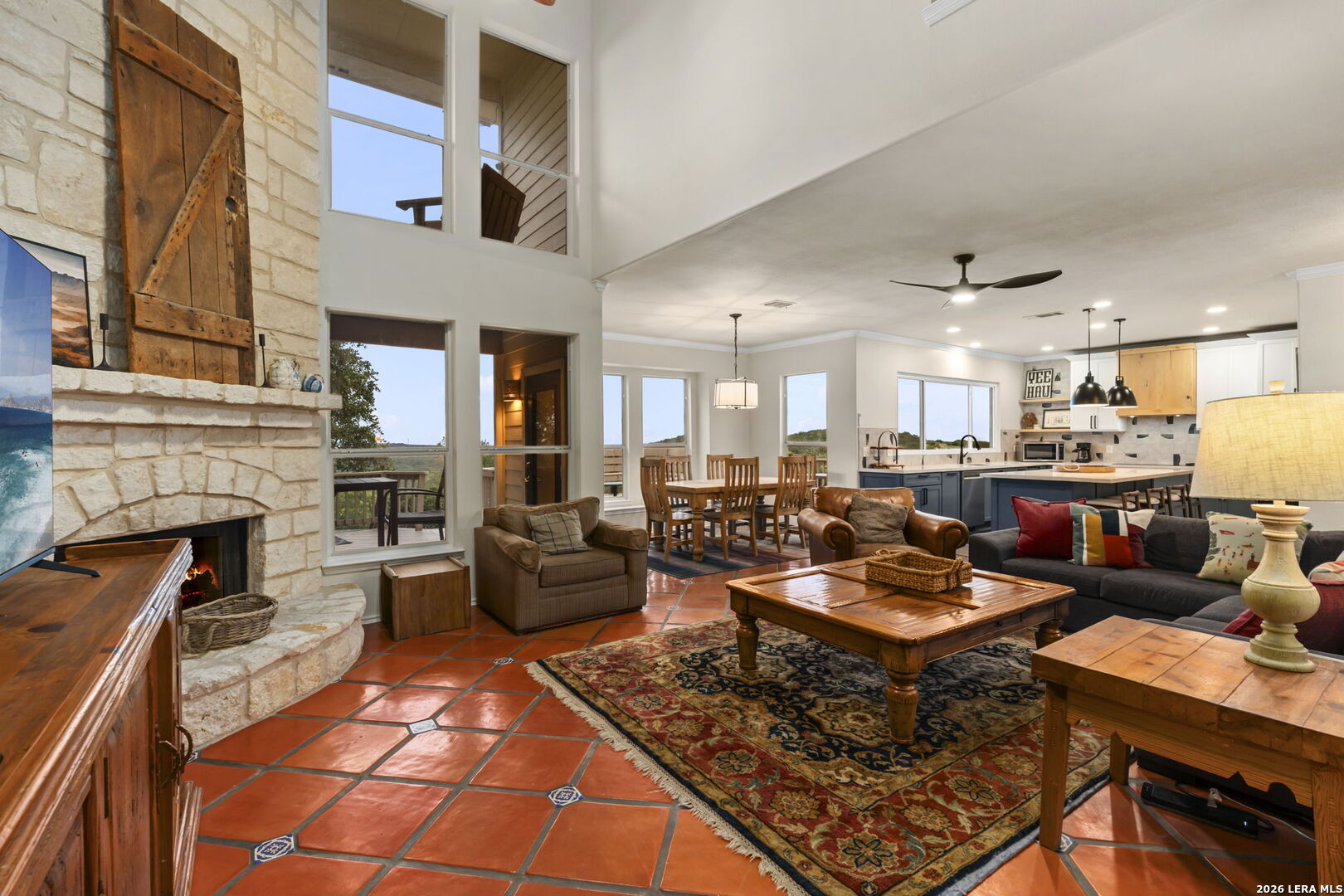 1040 County Road 2720 Mico TX 78056