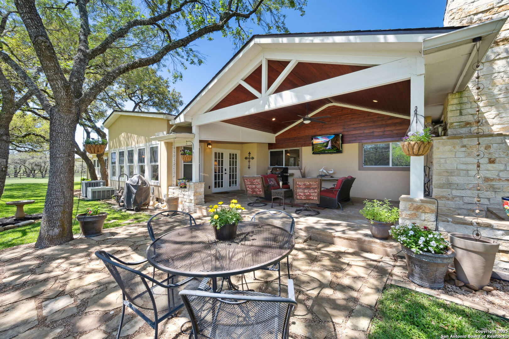 8110 Park Lane Garden Ridge TX 78266
