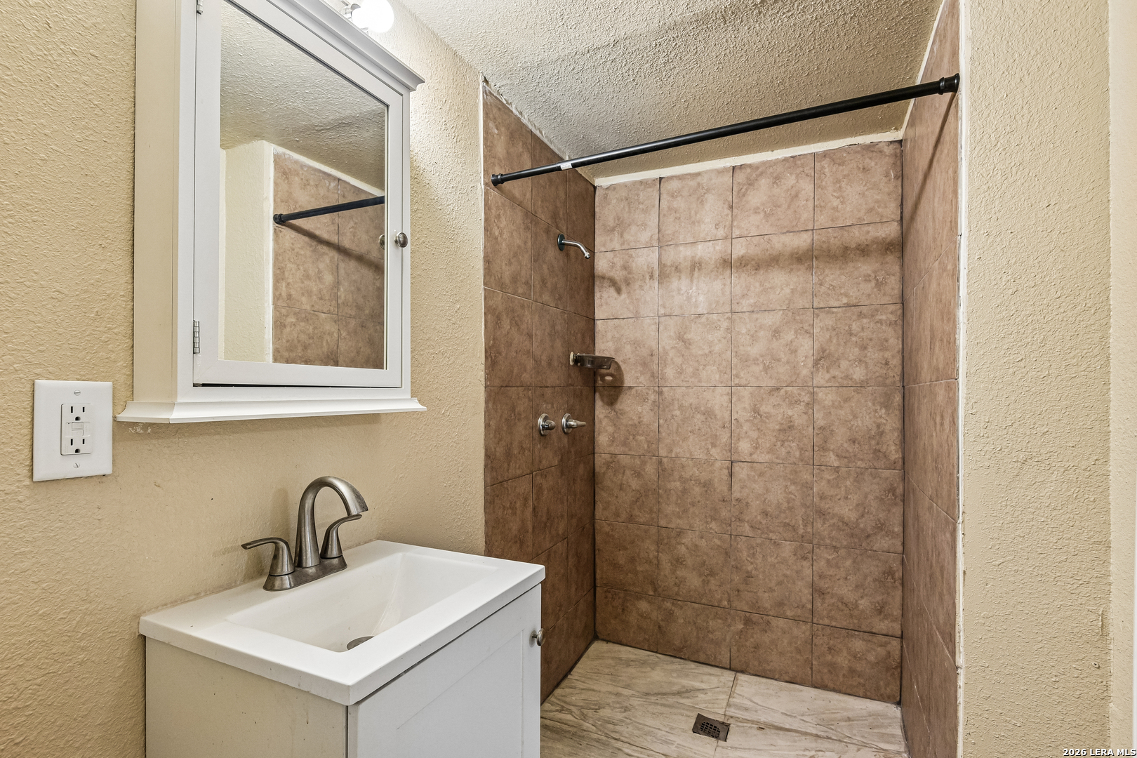 106 Rollins Avenue San Antonio TX 78228